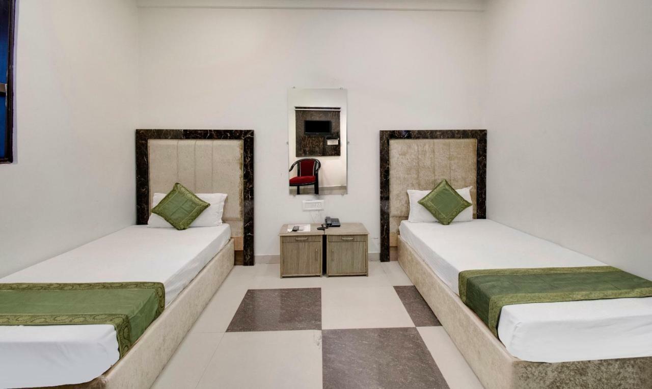 Itsy By Treebo - Royale Inn Meerut Eksteriør bilde